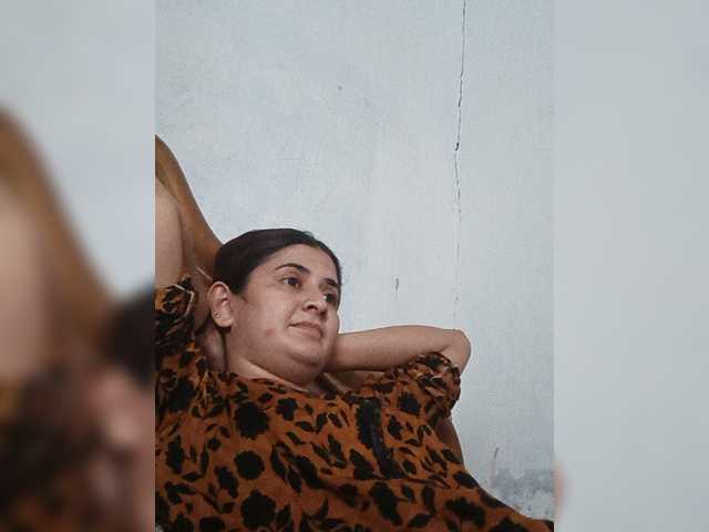 Khadija3 live cam on BongaCams