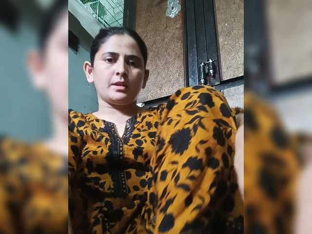 Khadija3 live cam on BongaCams