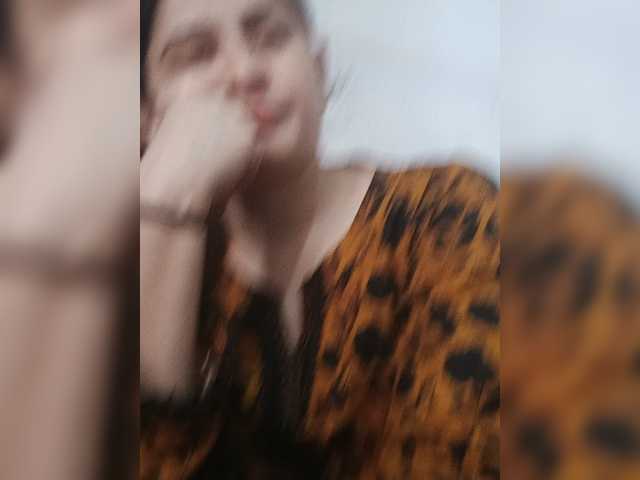 Khadija3 live cam on BongaCams