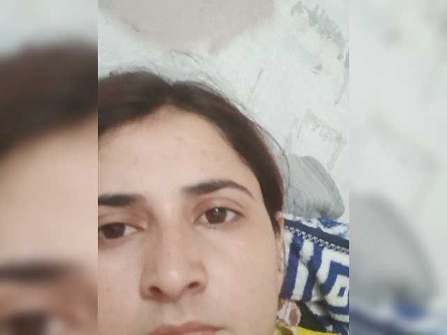 Khadija3 live cam on BongaCams
