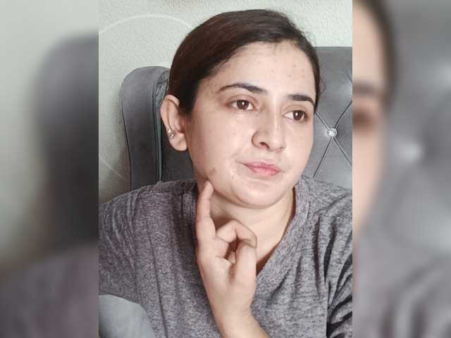 Khadija3 live cam on BongaCams