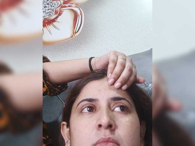 Khadija3 live cam on BongaCams