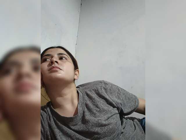 Khadija3 live webcam show
