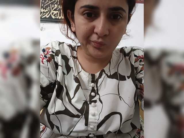 Khadija3 live webcam show