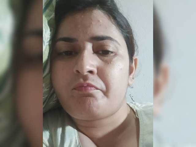 Khadija3 live cam on BongaCams