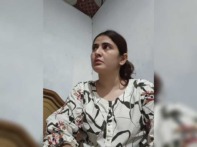 Khadija3 live cam on BongaCams