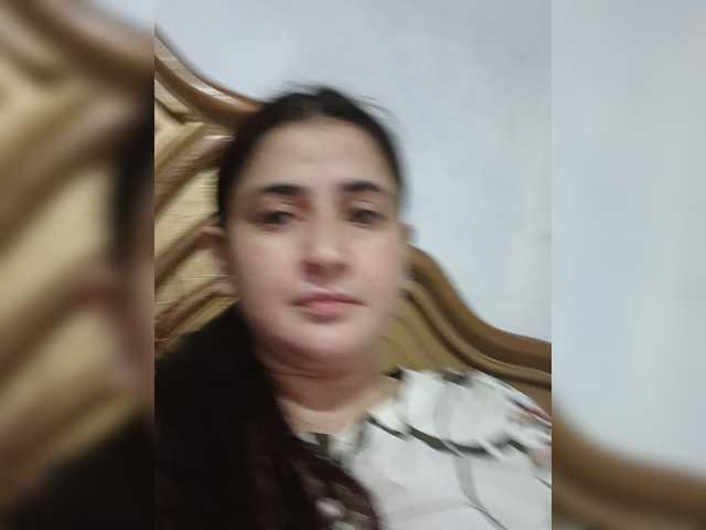 Khadija3 live cam on BongaCams