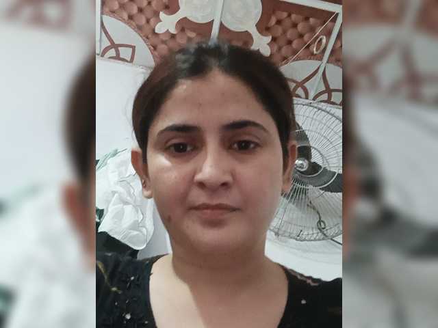 Khadija3 live cam on BongaCams