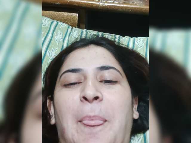 Khadija3 live cam on BongaCams