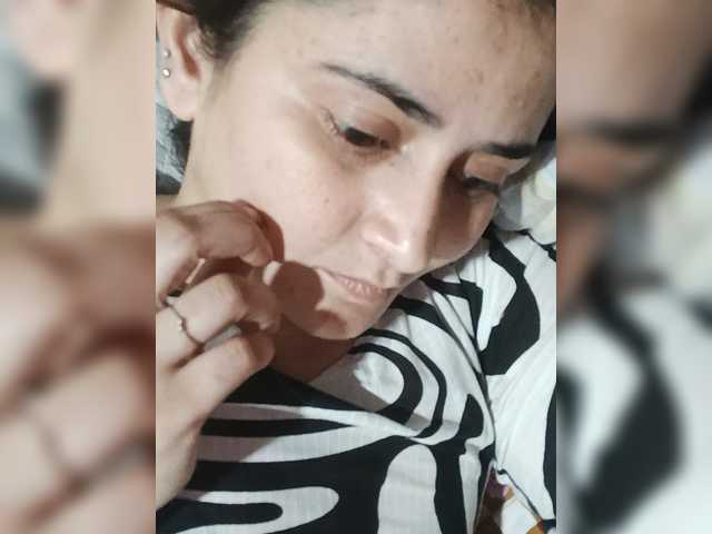Khadija3 live cam on BongaCams