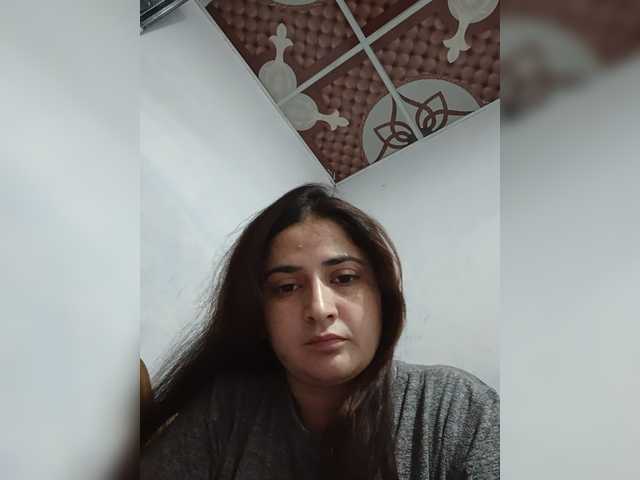 Khadija3 live webcam show