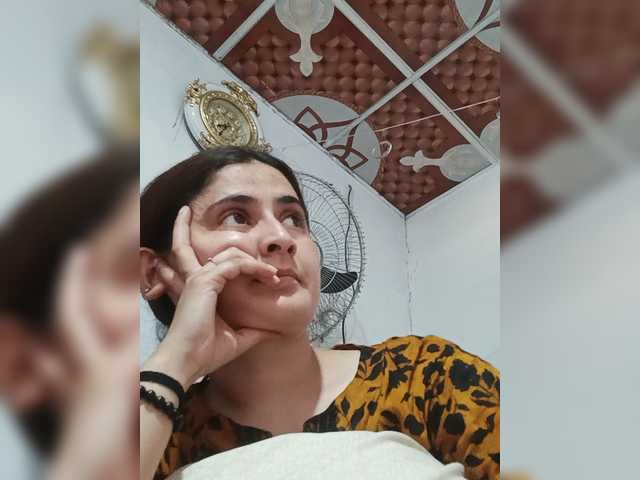Khadija3 live cam on BongaCams