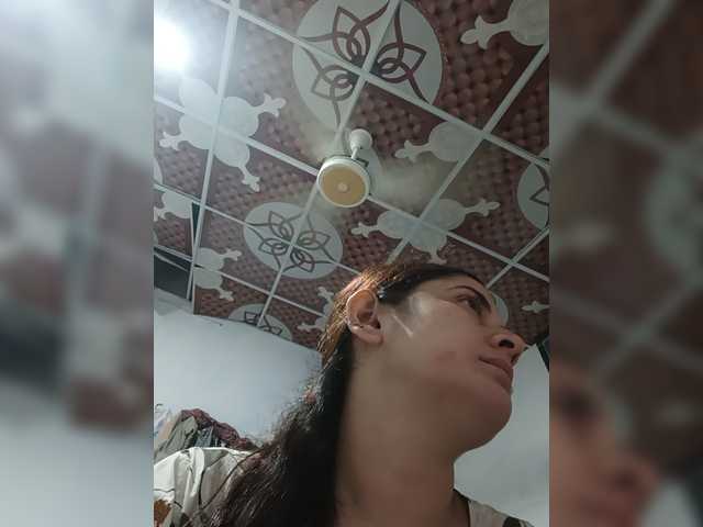 Khadija3 live webcam show