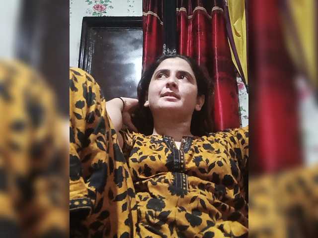 Khadija3 live cam on BongaCams