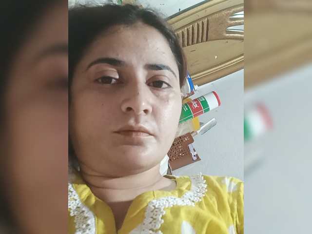 Khadija3 live cam on BongaCams