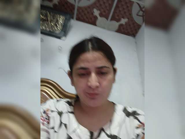 Khadija3 live cam on BongaCams