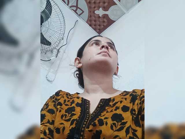 Khadija3 live cam on BongaCams
