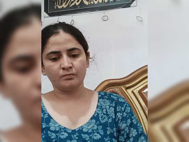 Khadija3 live cam on BongaCams