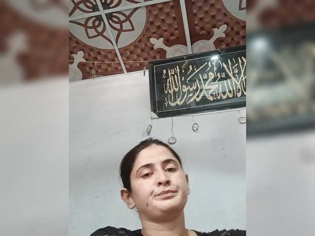 Khadija3 live cam on BongaCams
