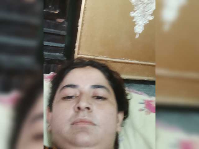 Khadija3 live cam on BongaCams