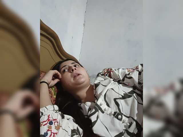 Khadija3 live cam on BongaCams