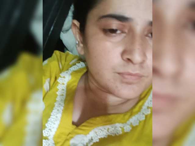 Khadija3 live cam on BongaCams