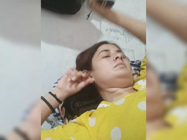 Khadija3 live cam on BongaCams