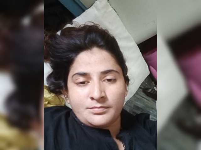 Khadija3 live cam on BongaCams