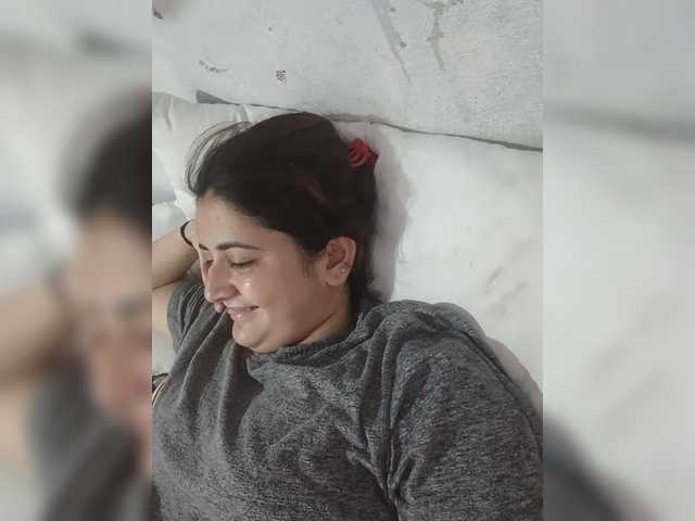 Khadija3 live cam on BongaCams