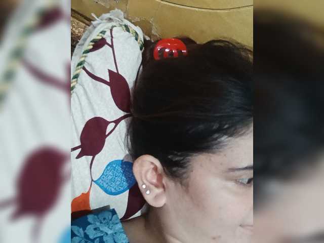 Khadija3 live cam on BongaCams
