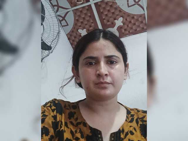 Khadija3 live cam on BongaCams
