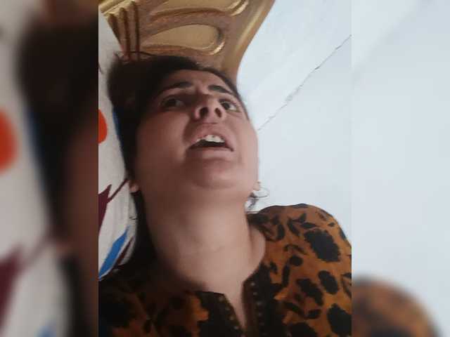 Khadija3 live cam on BongaCams