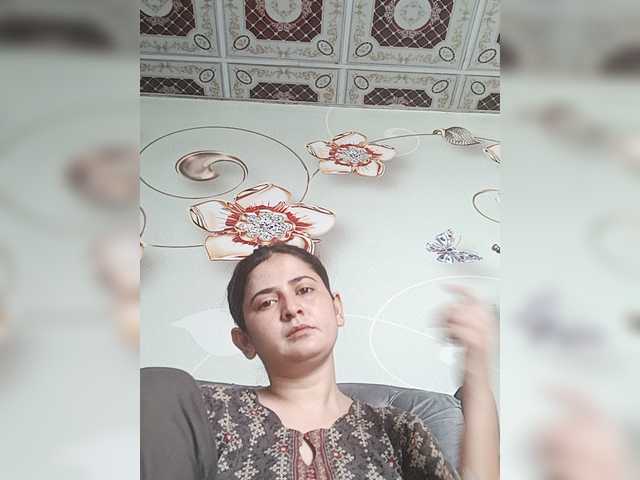 Khadija3 live cam on BongaCams