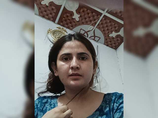 Khadija3 live cam on BongaCams