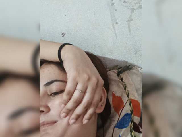 Khadija3 live cam on BongaCams