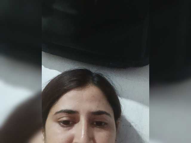 Khadija3 live cam on BongaCams
