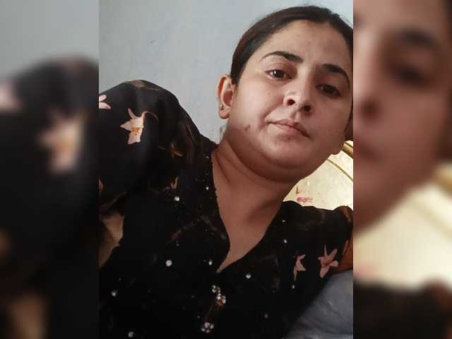 Khadija3 live cam on BongaCams