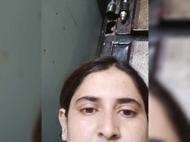 Khadija3 live cam on BongaCams
