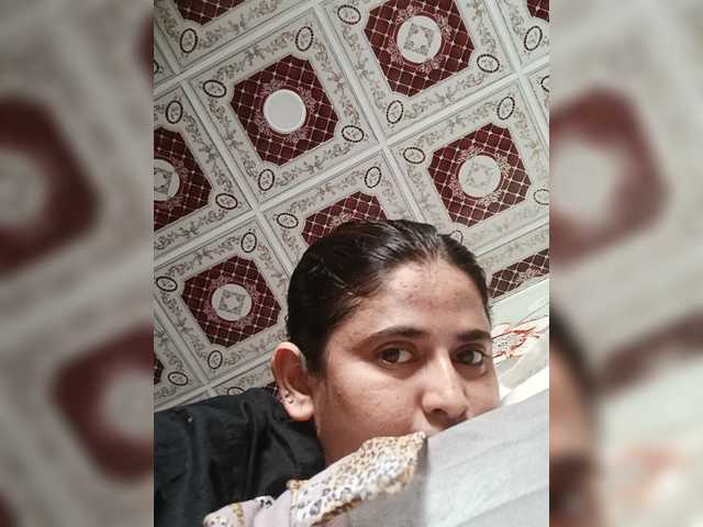 Khadija3 live cam on BongaCams
