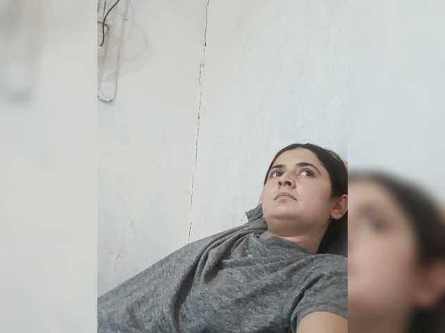 Khadija3 live cam on BongaCams