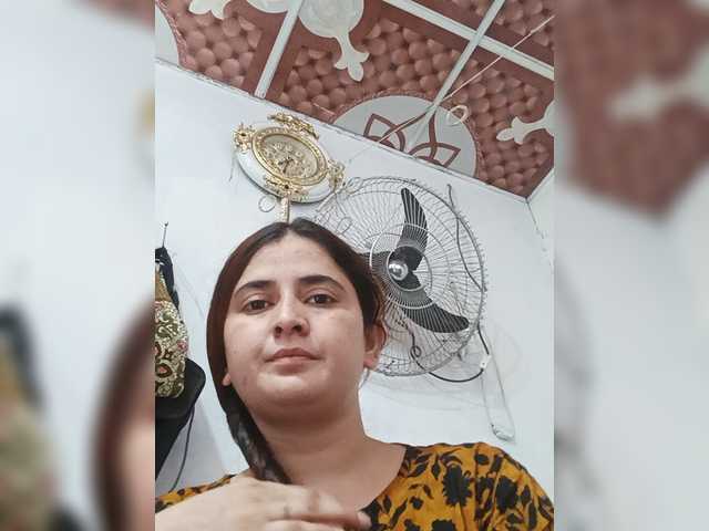 Khadija3 live cam on BongaCams