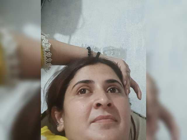 Khadija3 live cam on BongaCams