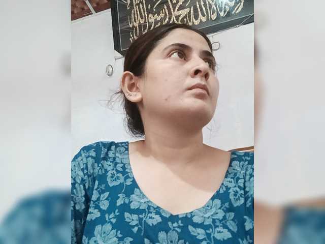 Khadija3 live cam on BongaCams