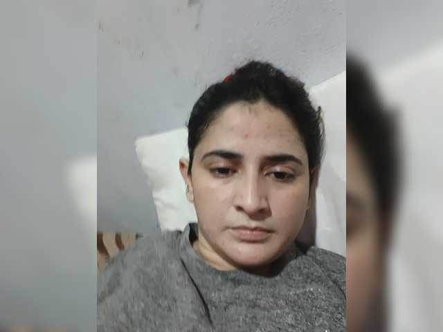 Khadija3 live cam on BongaCams