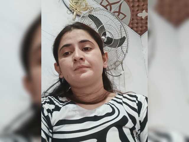 Khadija3 live cam on BongaCams