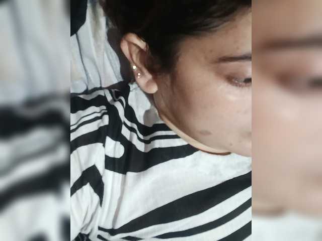 Khadija3 live cam on BongaCams