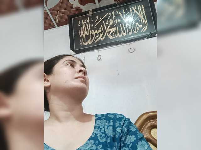 Khadija3 live cam on BongaCams