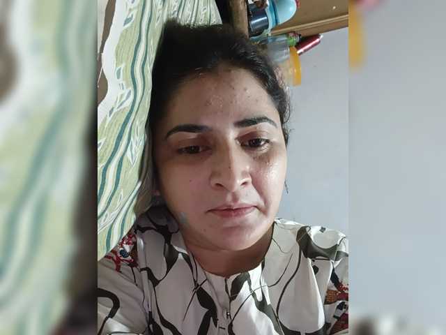 Khadija3 live webcam show