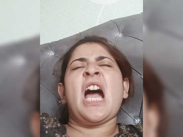Khadija3 live cam on BongaCams