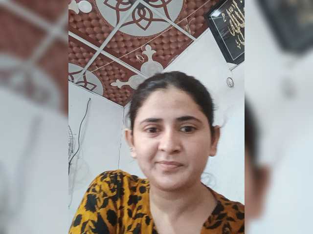 Khadija3 live cam on BongaCams